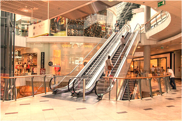 夢到在樹下突然打雷打閃有什麼意思_周公解夢官網