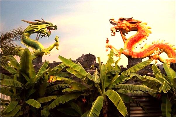 夢見我掉進蛇嘴裡是不是好的徵兆呢_周公解夢官網