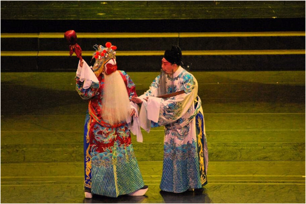 夢到了一群人追著另一群人會怎么樣_周公解夢官網