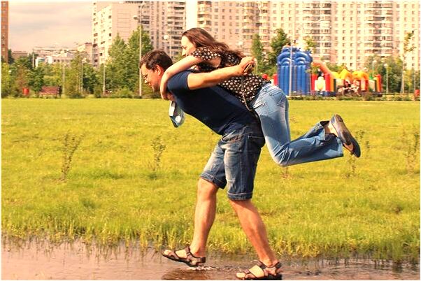 夢見自己雙手捧著一條蛇是凶兆還是吉兆_周公解夢官網