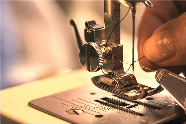 夢見我穿著紅風衣等著排隊買面是什麼徵兆_周公解夢官網