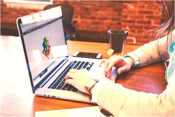 夢到有人用鞭子趕很多頭牛是凶兆還是吉兆_周公解夢官網