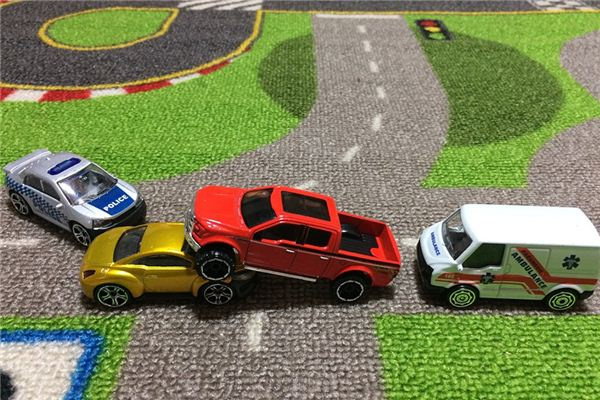 夢見自己開車追尾有何寓意_周公解夢