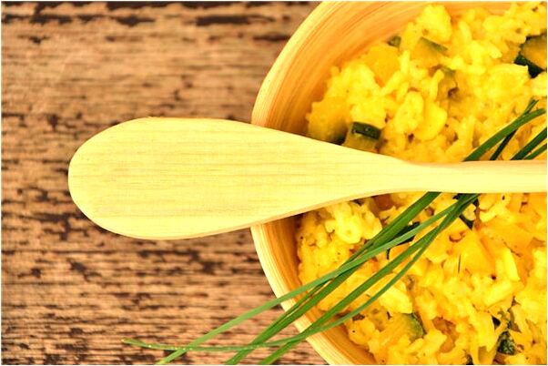 夢見扶著過世父親生病預示著什麼_周公解夢官網