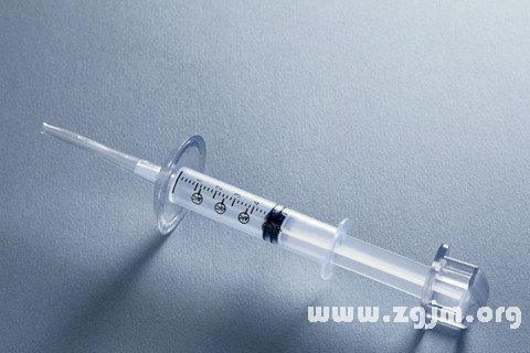 Dream of the syringe needle tube