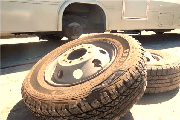 夢到了別人扔標槍是什麼預兆_周公解夢官網