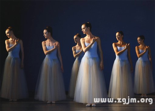 十二星座總是感覺缺少什麼？_十二星座