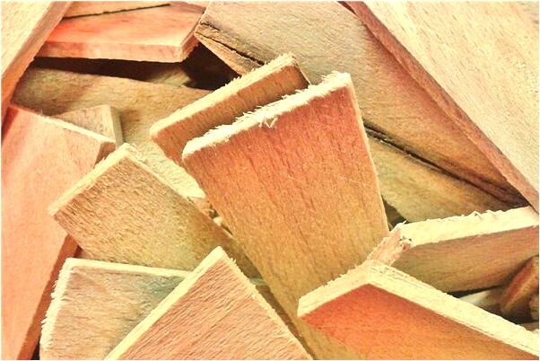 夢見在清澈的人工湖游泳預示什麼_周公解夢官網