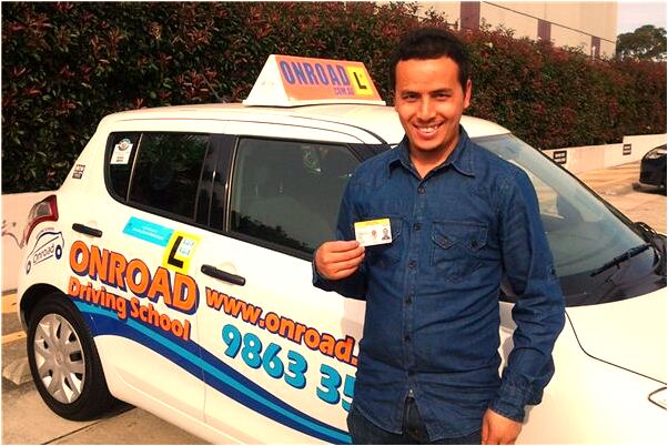 夢見自己拿刀捅人有什麼寓意嗎？_周公解夢官網