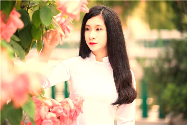 夢到別人穿一套套紅色衣服是什麼兆頭_周公解夢官網