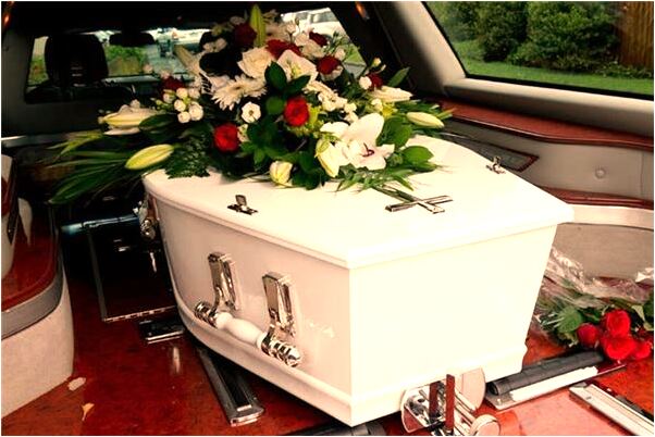 夢見被女人推著下樓梯怎么說_周公解夢官網