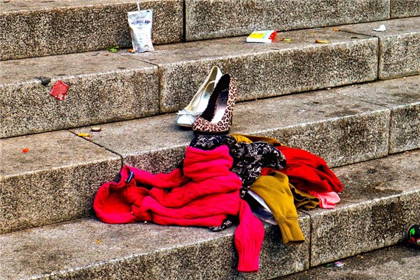 夢見衣服鞋是好是壞_周公解夢