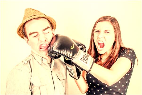 夢見詭異邪惡恐怖的事物和人代表著什麼_周公解夢官網