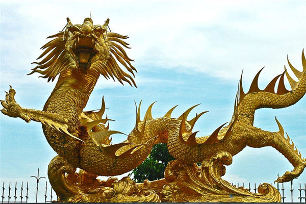 屬龍男人出生年份和性格_十二生肖