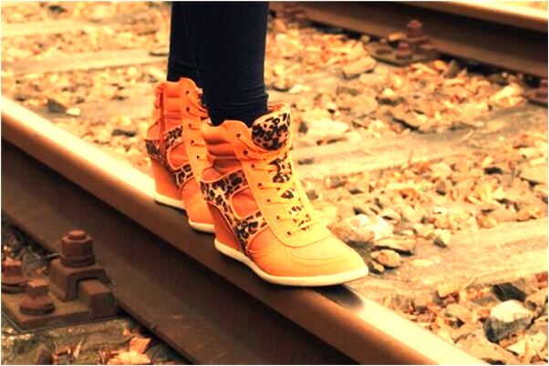 夢見找伴侶是什麼徵兆_周公解夢官網