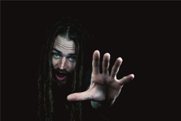 夢到了孤立無援預示什麼_周公解夢