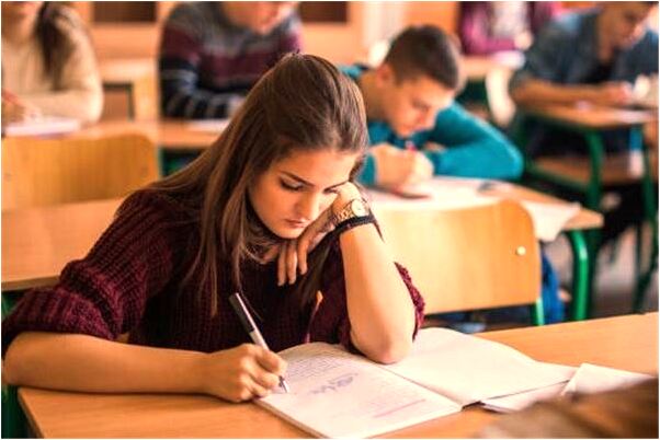 夢到了前女友大聲叫她出現蟒蛇有什麼說法_周公解夢官網