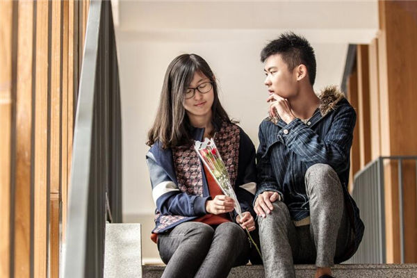 夢見前任預示著什麼_周公解夢