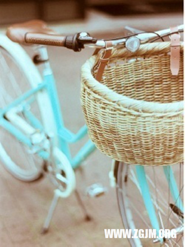 夢見和死去的鄰居說話_周公解夢夢到和死去的鄰居說話是什麼意思_做夢夢見和死去的鄰居說話好不好_周公解夢官網