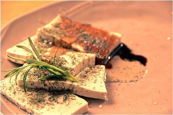 夢到了栓著兩隻蜘蛛對咬有什麼意義嗎_周公解夢官網