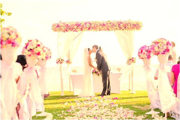 夢到女友下面流血是什麼意思？_周公解夢官網