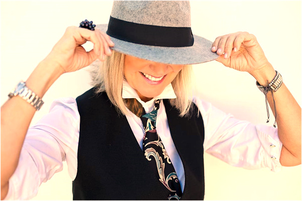 夢到自己的東西被大水沖走會是什麼預兆_周公解夢官網