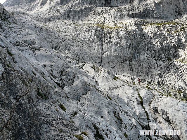夢見老公被人打_周公解夢夢到老公被人打是什麼意思_做夢夢見老公被人打好不好_周公解夢官網