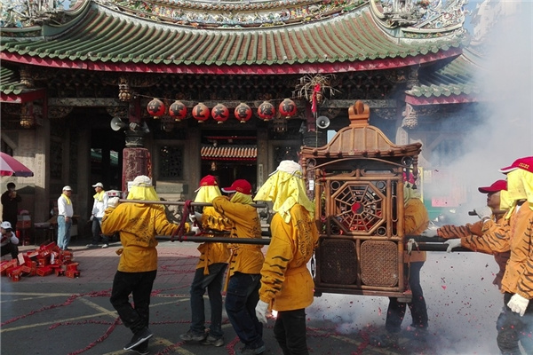 夢到紅色轎子會怎麼樣_周公解夢