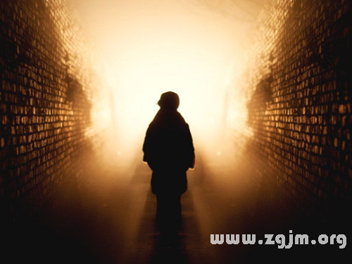 12星座半夜走黑路的心理大戰_十二星座