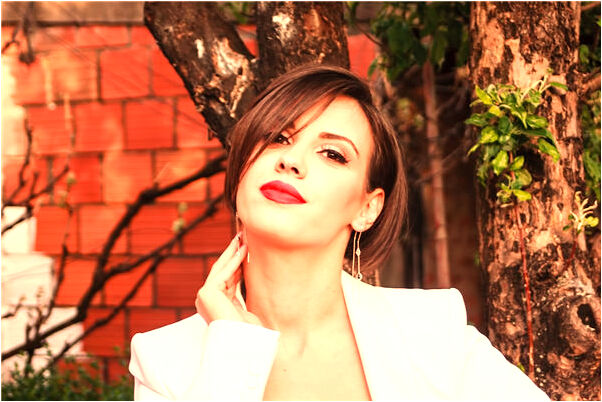 夢見死去的人來我家是凶兆還是吉兆_周公解夢官網