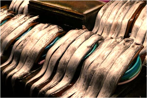 夢見夢裡看見情人吃飯是什麼徵兆_周公解夢官網