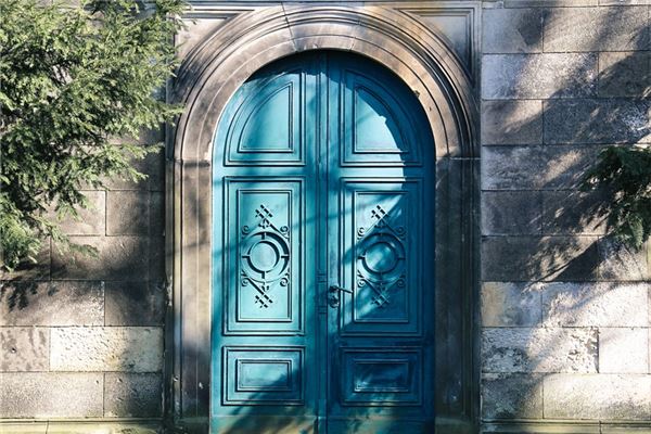 夢到門有什麼寓意嗎？_周公解夢