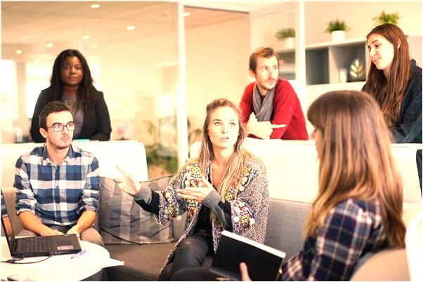 夢見書包被人調換怎么樣_周公解夢官網