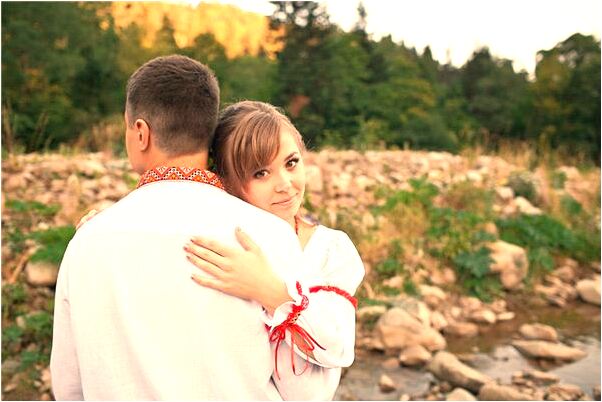 夢到了用手把大便丟進廁所意味著什麼_周公解夢官網