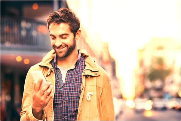 夢見掉水裡很多蛇一樣的魚是什麼意思_周公解夢官網