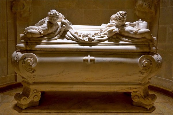 夢到了自己睡棺材意味什麼_周公解夢