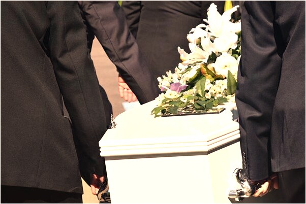 夢到了池塘漲水落水會是什麼預兆_周公解夢官網