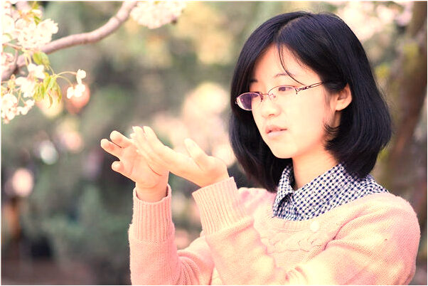 夢到在栽滿松樹的荒山中怎么樣_周公解夢官網