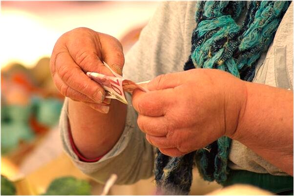 夢到雙胞胎男孩對我笑怎么樣_周公解夢官網