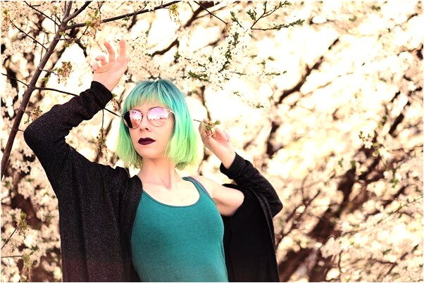 夢到自己抓蛇意味著什麼_周公解夢官網