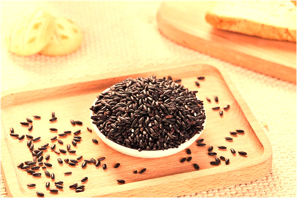 夢見生的孩子眉心有肪胎記的預兆_周公解夢官網