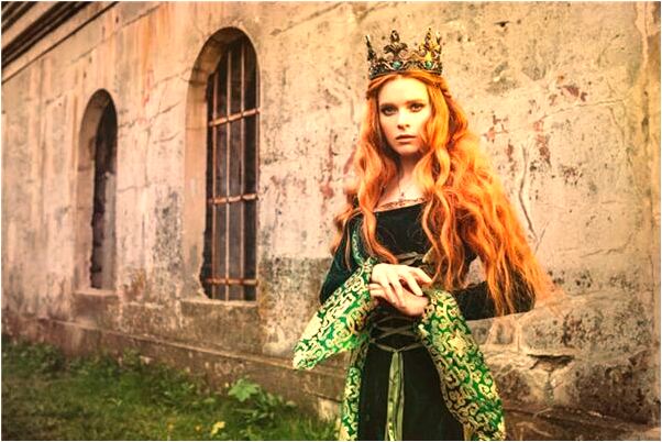 夢見手被別人砍出血會是什麼預兆_周公解夢官網