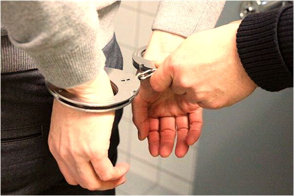 夢到了我追殺人犯是什麼預兆_周公解夢官網