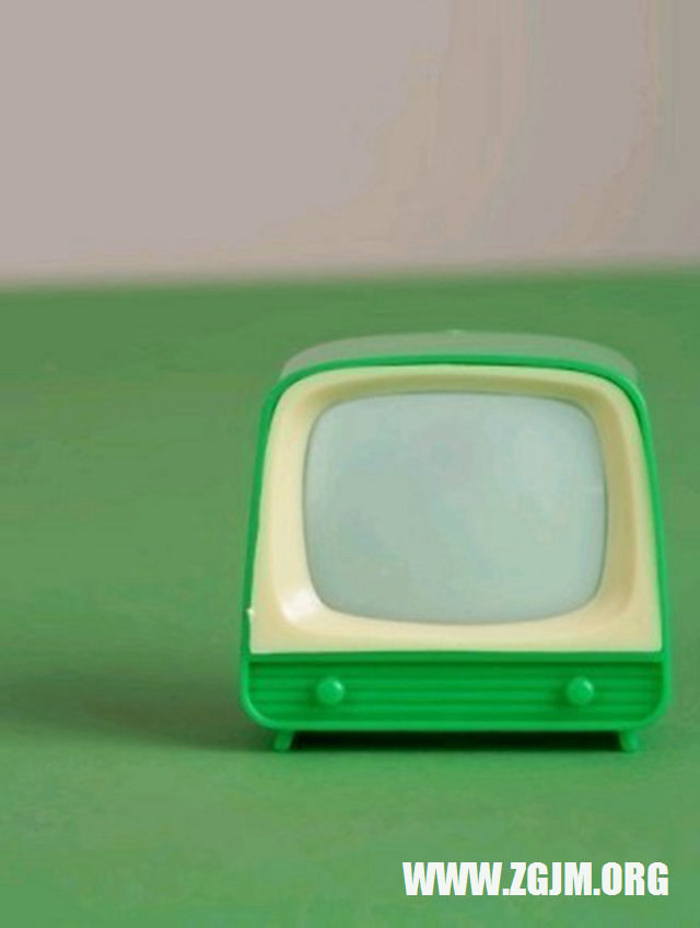 夢見游泳池裡游泳_周公解夢夢到游泳池裡游泳是什麼意思_做夢夢見游泳池裡游泳好不好_周公解夢官網