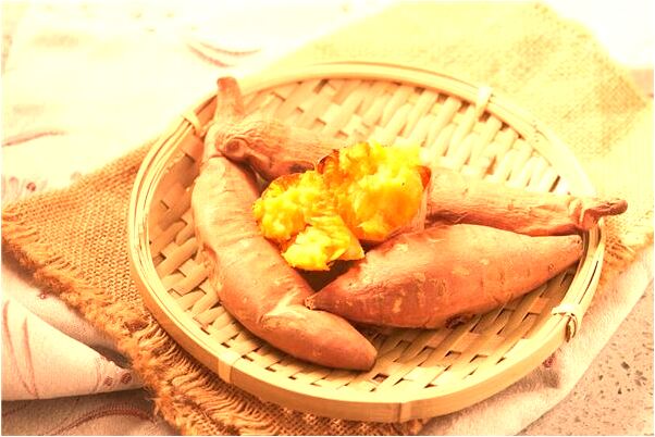 夢到賊進家偷錢是什麼意思？_周公解夢官網