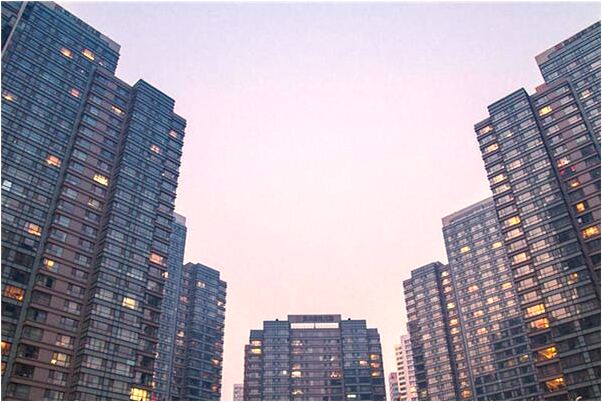 夢見他和父親在上樓是什麼預兆?_周公解夢官網