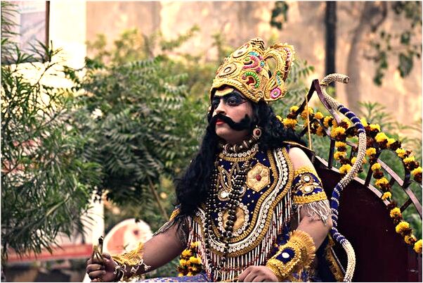 夢到敵機轟什麼預兆_周公解夢官網