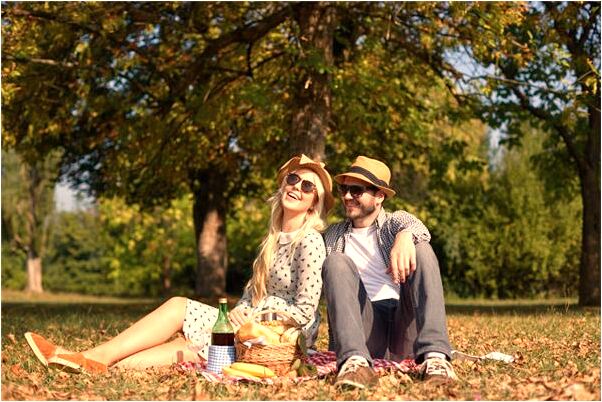 夢到了大家會餐我在一邊觀望有什麼預示嗎_周公解夢官網