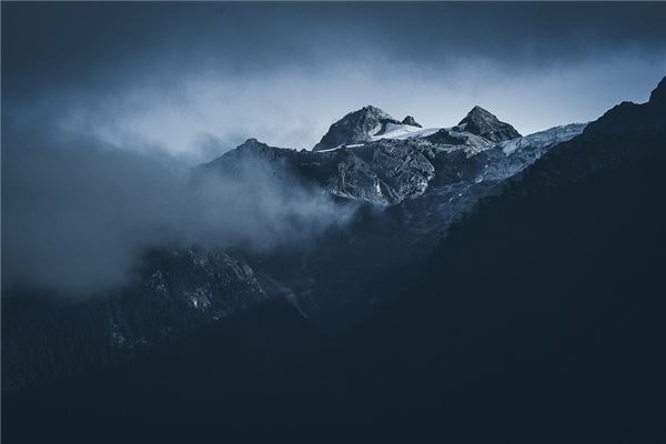 夢見黑色的雲有什麼徵兆_周公解夢