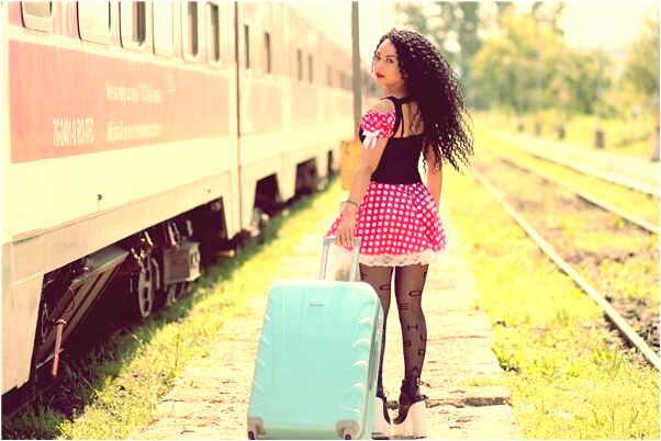 夢到無頭蛇鑽進鞋裡有什麼徵兆_周公解夢官網